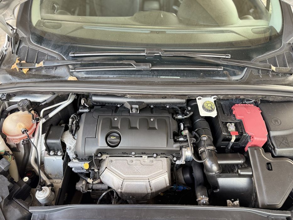 Peugeot 308 1.4 VTi Apenas 88 mil kms