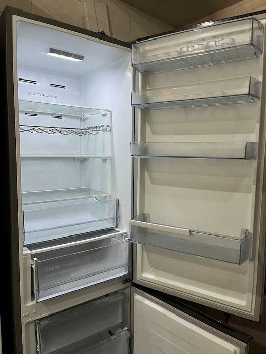 Frigorífico Hisense como novo