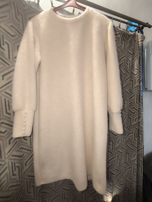 Сукня персикового кольору