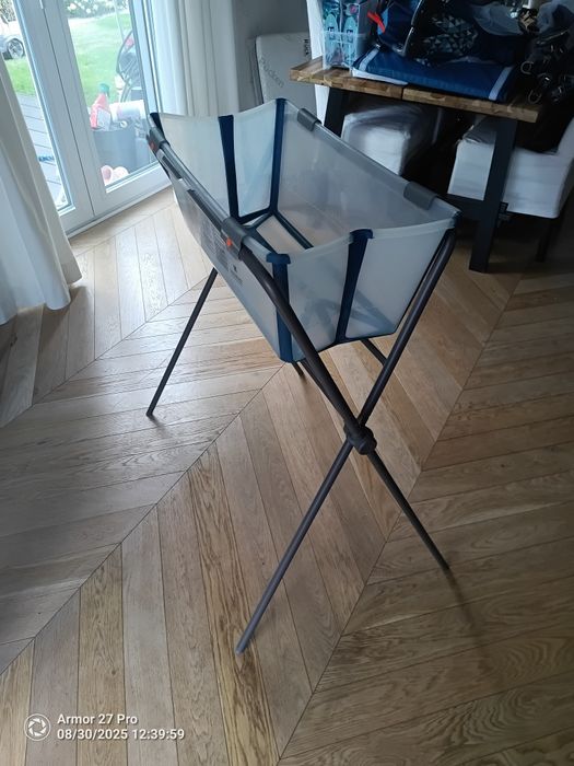 Stokke® Flexi Bath® wanienka ze stojakiem