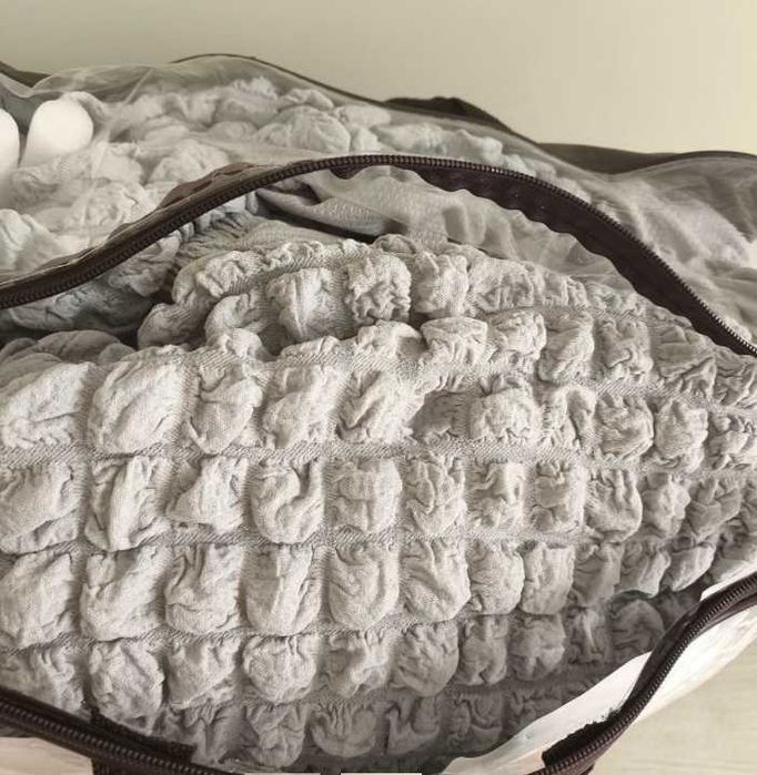 Чохли на диван і крісла універсальні з оборкою жатка Сірий