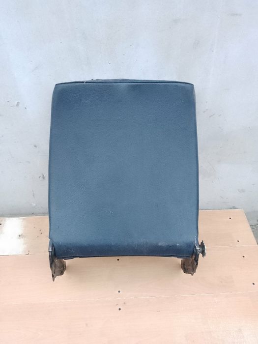 Спинка пасажирського сидіння Пассат Б3-4