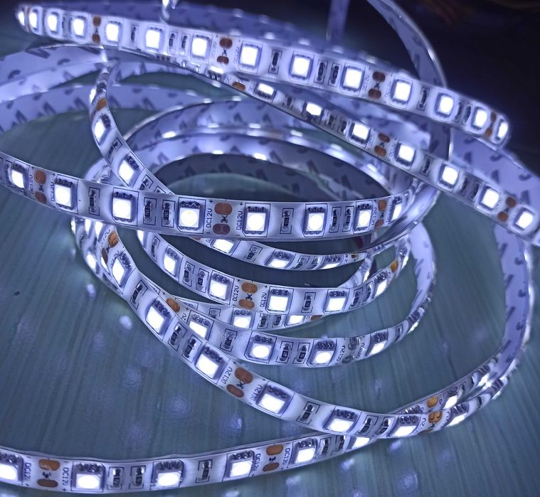 Стрічка світлодіодна SMD 5050, 60 LEDs/m, 14.4W/m, 12V, White, IP65