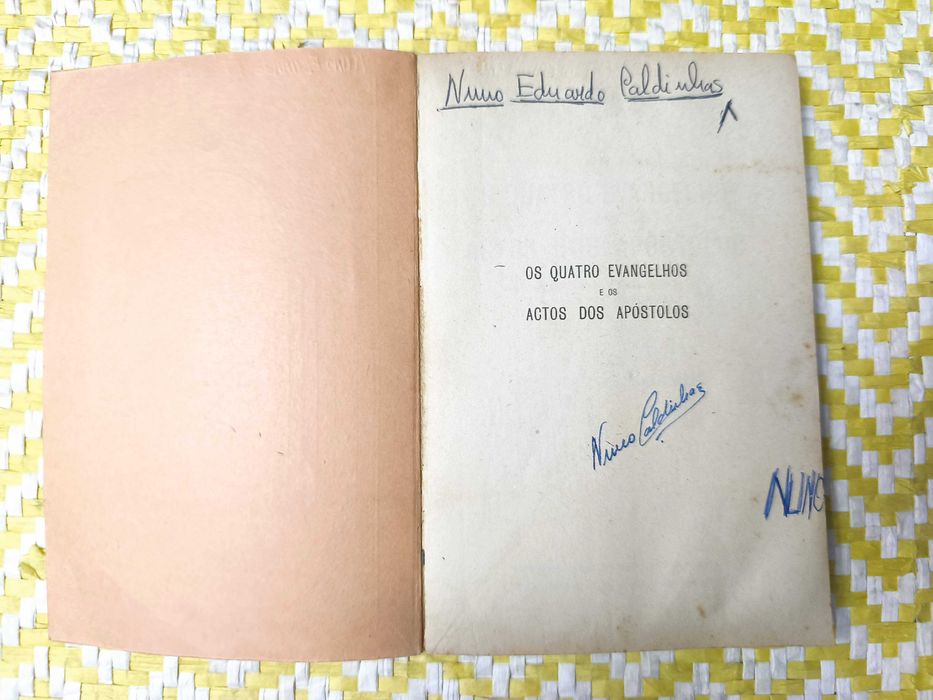 Os 4 Evangelhos e os Actos dos Apóstolos- 
Trad do Padre Matos Soares