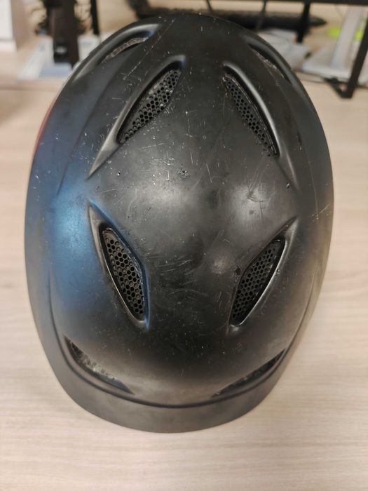 kask narciarski UVEX 58-61cm