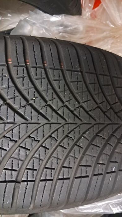 Pneus Goodyear vector 4season semi novos