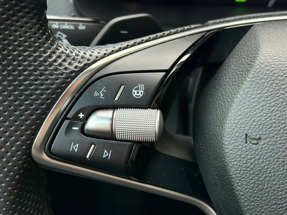 Skoda Kamiq FV VAT M Serwis ASO Bezwypadkowy Czujniki parkowania Gwarancja