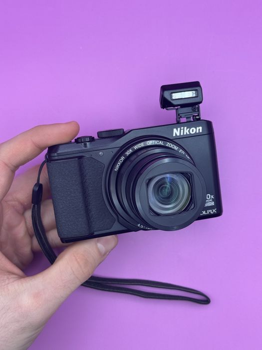 Aparat Cyfrowy  Nikon Coolpix S9900 WiFi NFC obracany ekran  vintage