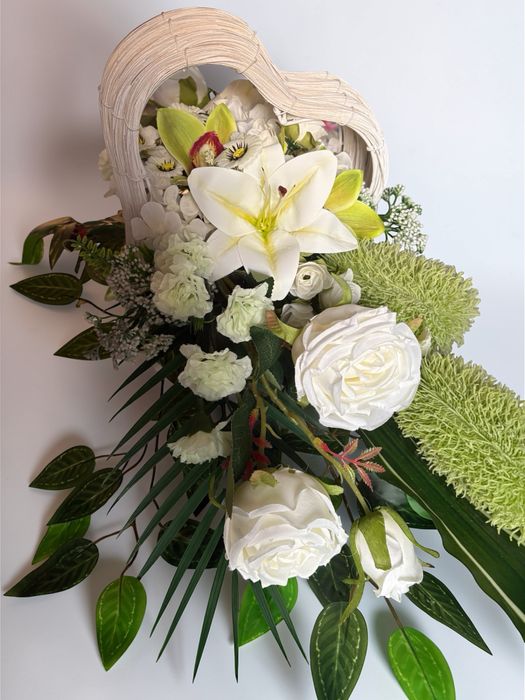 Kompozycja nagrobna wiazanka stroik