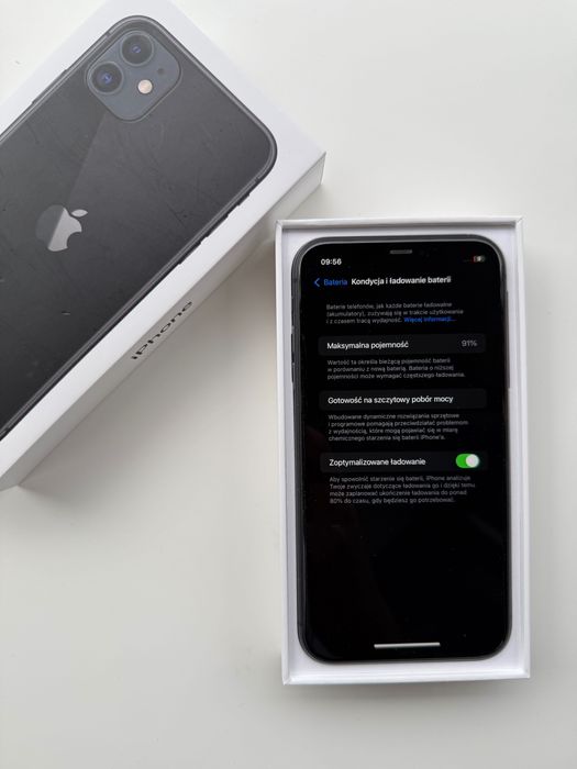 Apple iPhone 11 128 GB - Czarny - Stan Bardzo Dobry