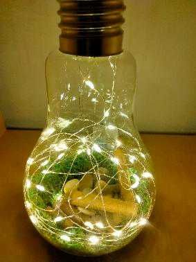 Lâmpadas grandes iluminadas, criativas e únicas em