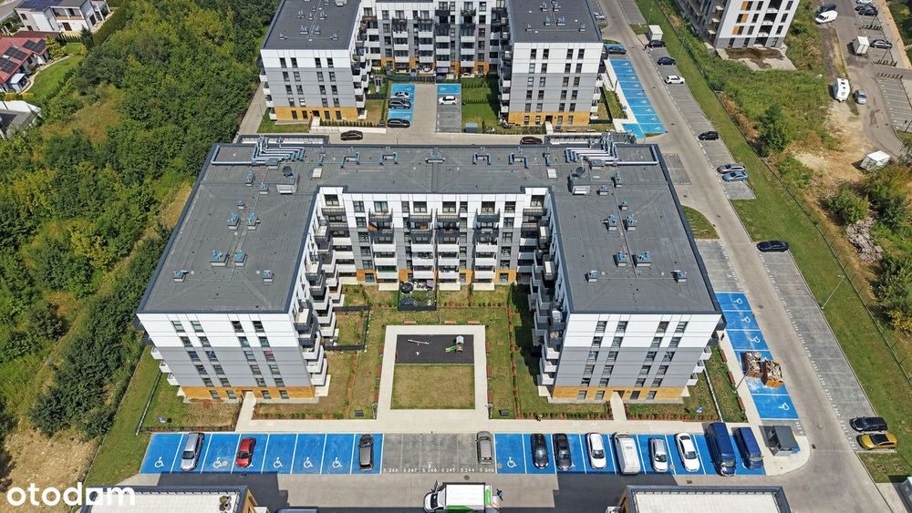 Bardzo wysoki standard/Ogródek/Miejsce parkingowe/Wyposażone
