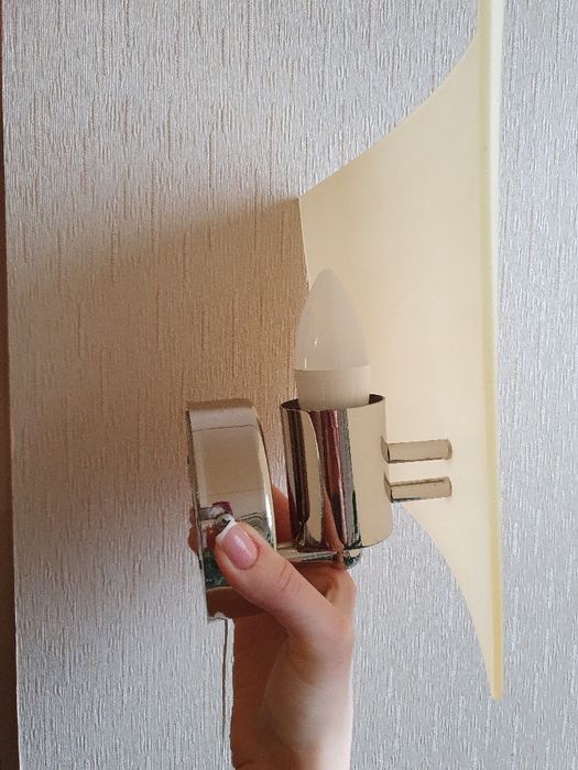 Бра настенное с верёвочным выключателем