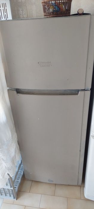Frigorífico em bom estado.