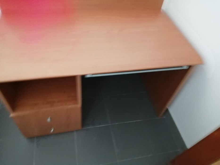 Secretária Interforma em cerejeira