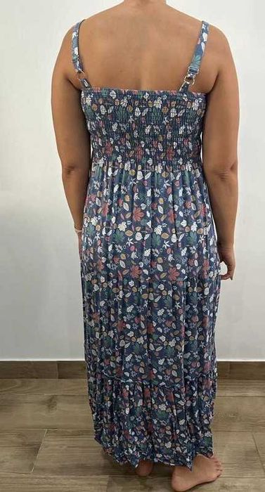 Vestido florido base azul
