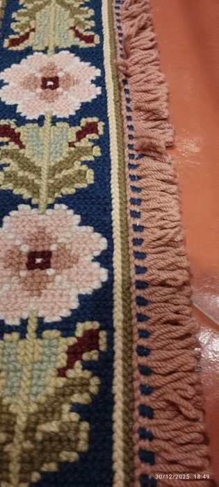 3 Tapetes de arraiolos para quarto