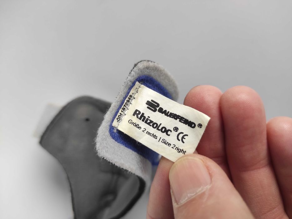 Ортез для большого пальца руки Bauerfeind RhizoLoc, р. 2, правый, шина