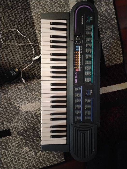 Vende se órgão da casio