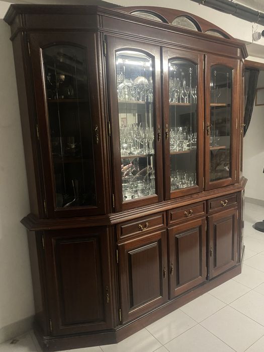 VENDO CRISTALEIRA DE SALA