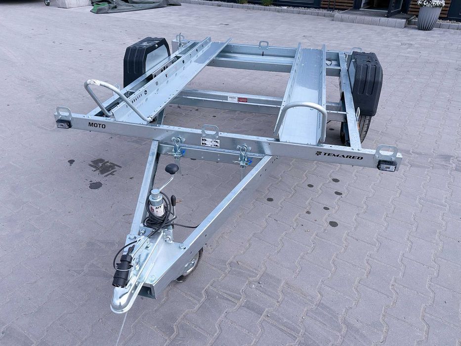 TEMARED MOTO 2 Premium DMC 750 kg na 2 motocykle bez podłogi