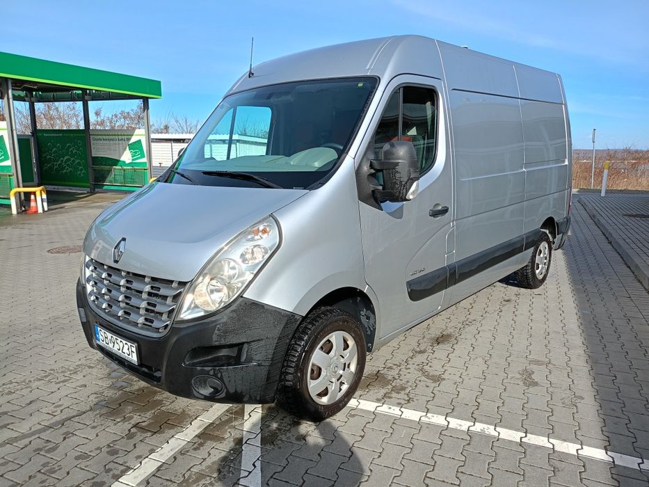 Wynajem busa Renault master