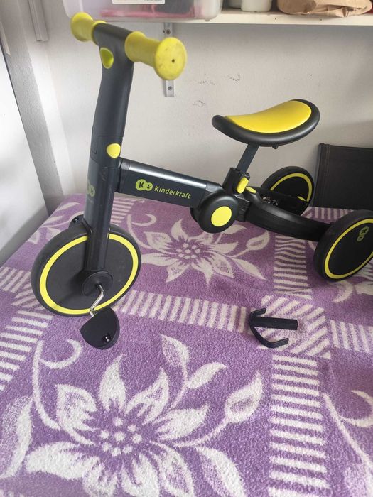 Triciclo Multifunções Kinderkraft (com e sem pedais)
