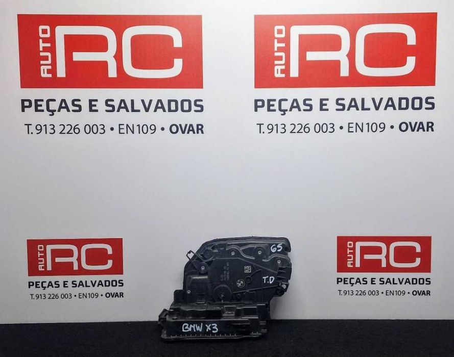 Fechadura / Fecho Porta Trás Direito BMW X3 (E83) ano 2006