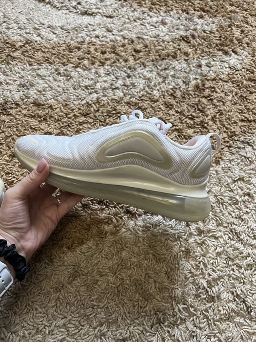Кросівки жіночі Nike