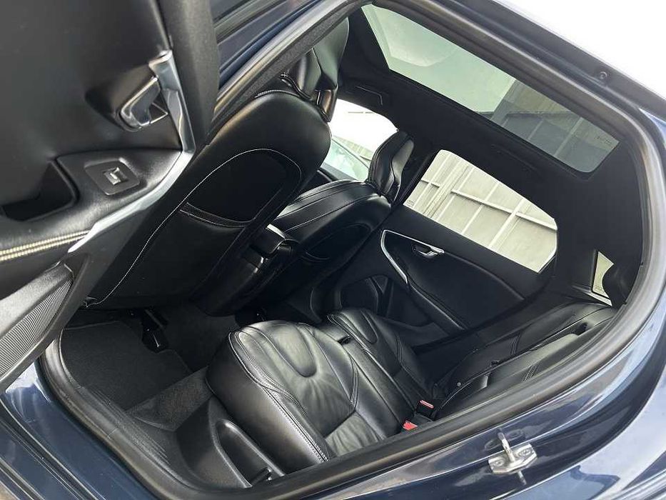 Volvo V40 R-Design D4 2.0 190cv D4 Full-Extras