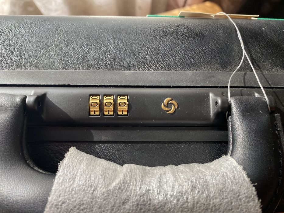 Валіза чоловіча Samsonite