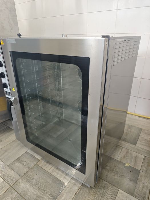 Пароконвектомат 10 рівнів універсальний Bartscher Італія