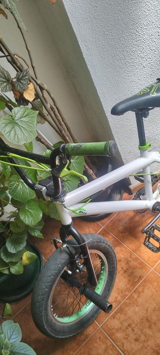 Vende-se bicicleta BMX