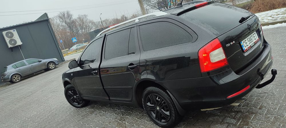 Продам власний сімейний автомобіль