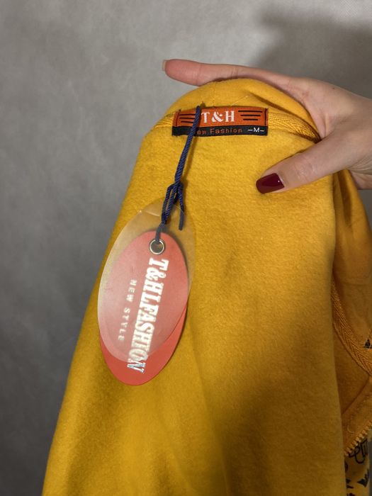 Bluza żółta z kapturem printem alternative y2k style wygodna 38 M L