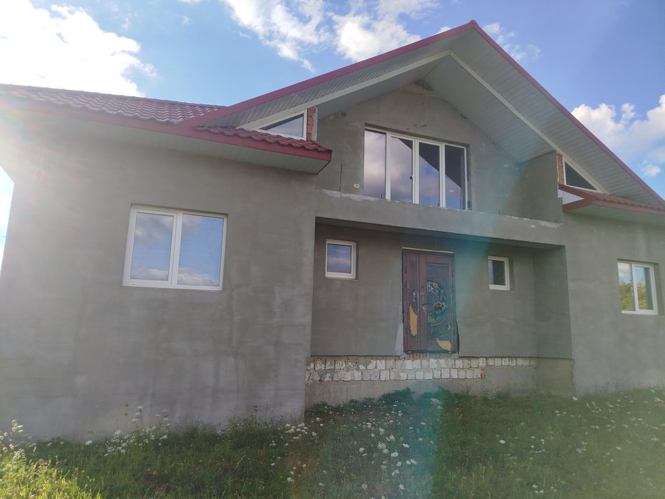 Будинок та земля біля м. Сторожинець, Карпати, сертифікат