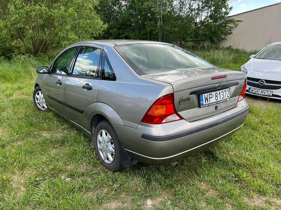 Ford Focus 1.6 benzyna, 174 tys. km. sedan, KRAJOWY