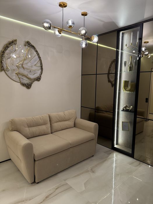 Продам квартиру в  Новій Англії з дизайнерським ремонтом