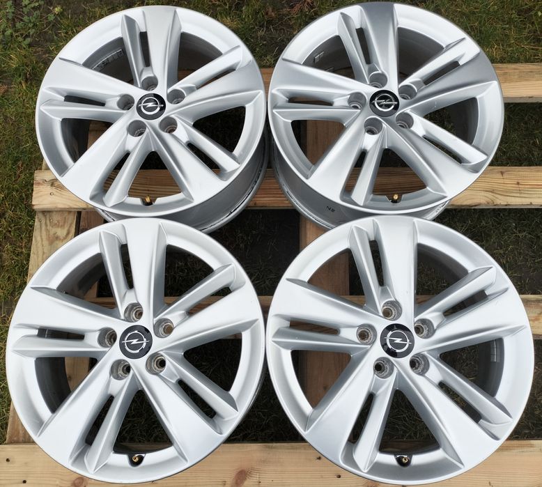 Felgi Oryginał Vivaro Proace Expert Jumpy Zafira Scudo 7x17 ET42 5x108