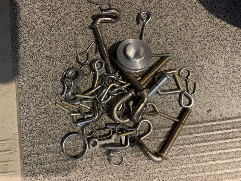 Крепеж, фурнитура - уголки, магниты