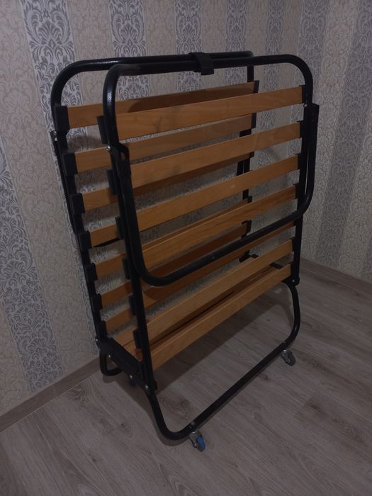 Розкладачка з матрацом 200×80см