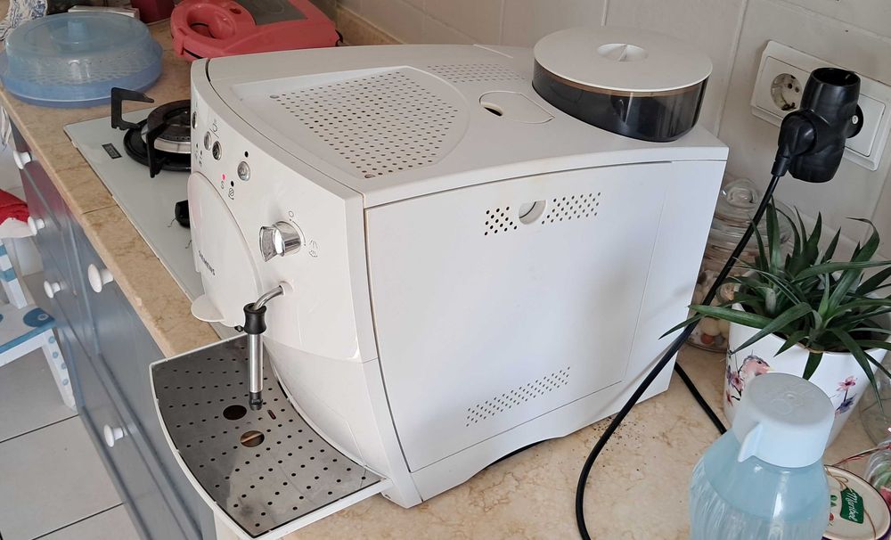 Máquina de Café Automática Siemens Surpresso Compact Pure White – Totalmente Funcional