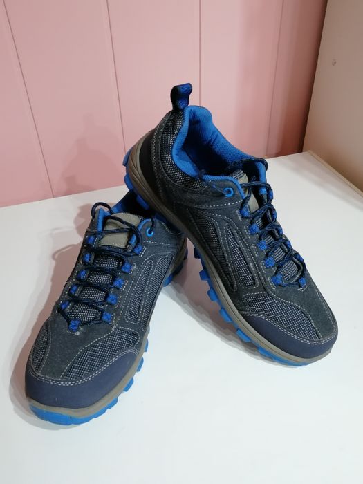 Кроссовки  Atlasformen