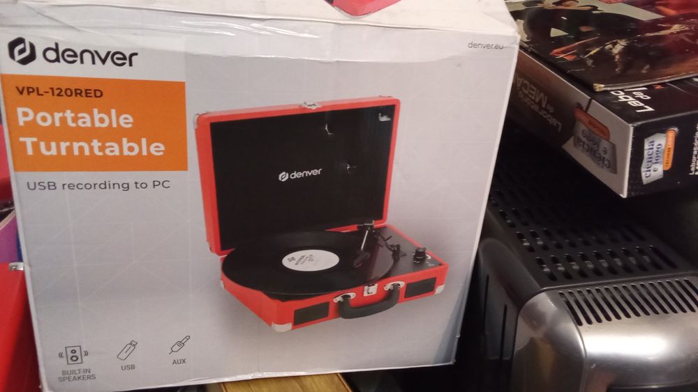 GIRADISCOS Eléctrico. Novo. Com 8 Fotos