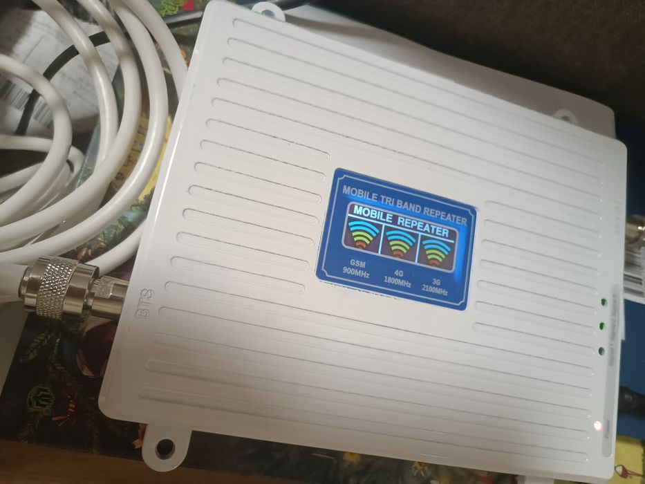 Тридіапазонний підсилювач (ретранслятор ) GSM WCDMA UMTS LTE