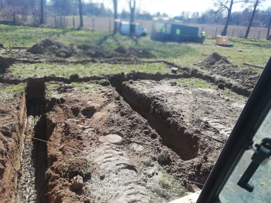 uslugi koparko-ladowarka prace ziemne koparka