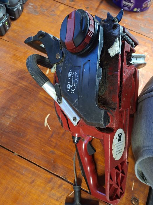 Pila spalinowa Einhall