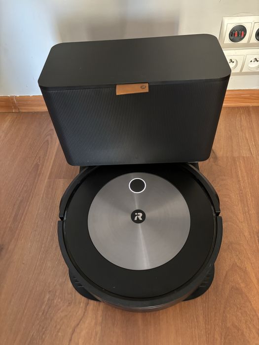 Irobot roomba j7+