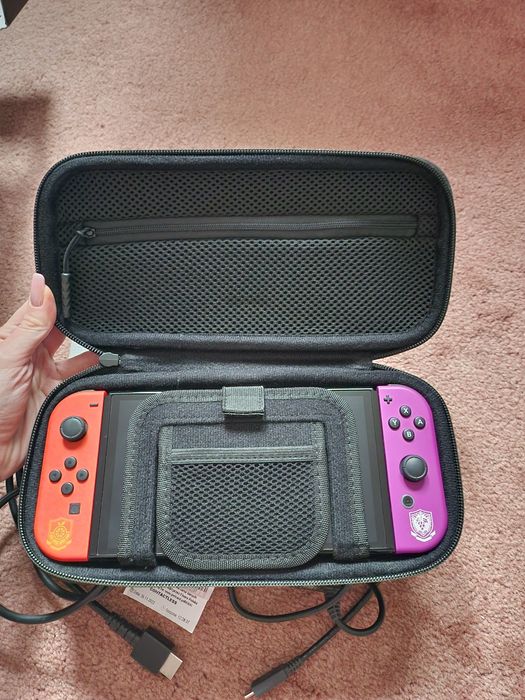 Nintendo Switch oled pokemon scarlet & violet edition