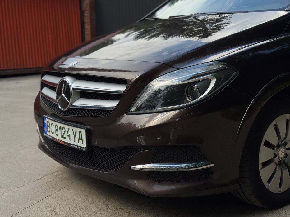 Mercedes B250e 2016